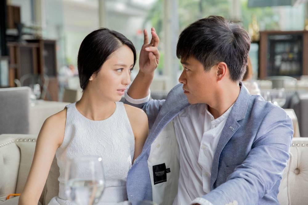 银行员工将客户照片发网上，并称其为“奇葩客户”？禾诚农商行回应：批评教育处理